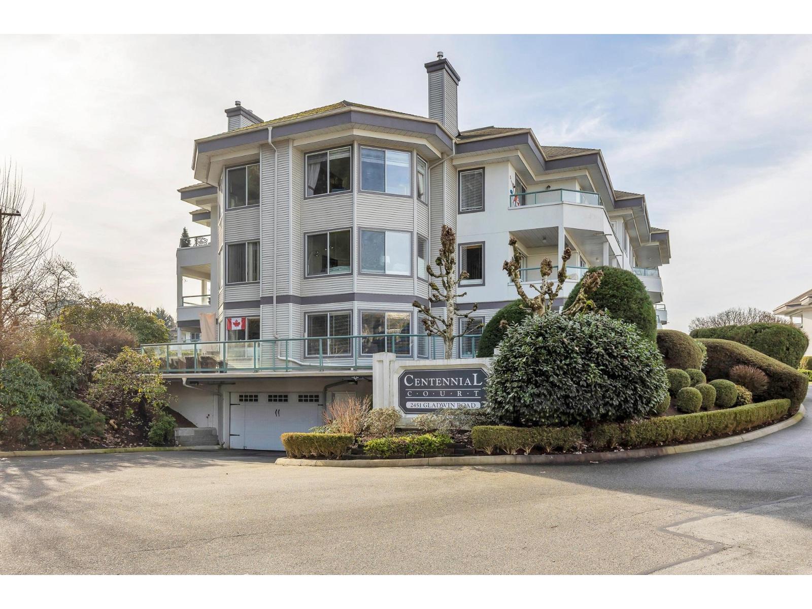 214 2451 Gladwin Road, Abbotsford, British Columbia  V2T 3N8 - Photo 1 - R3087693