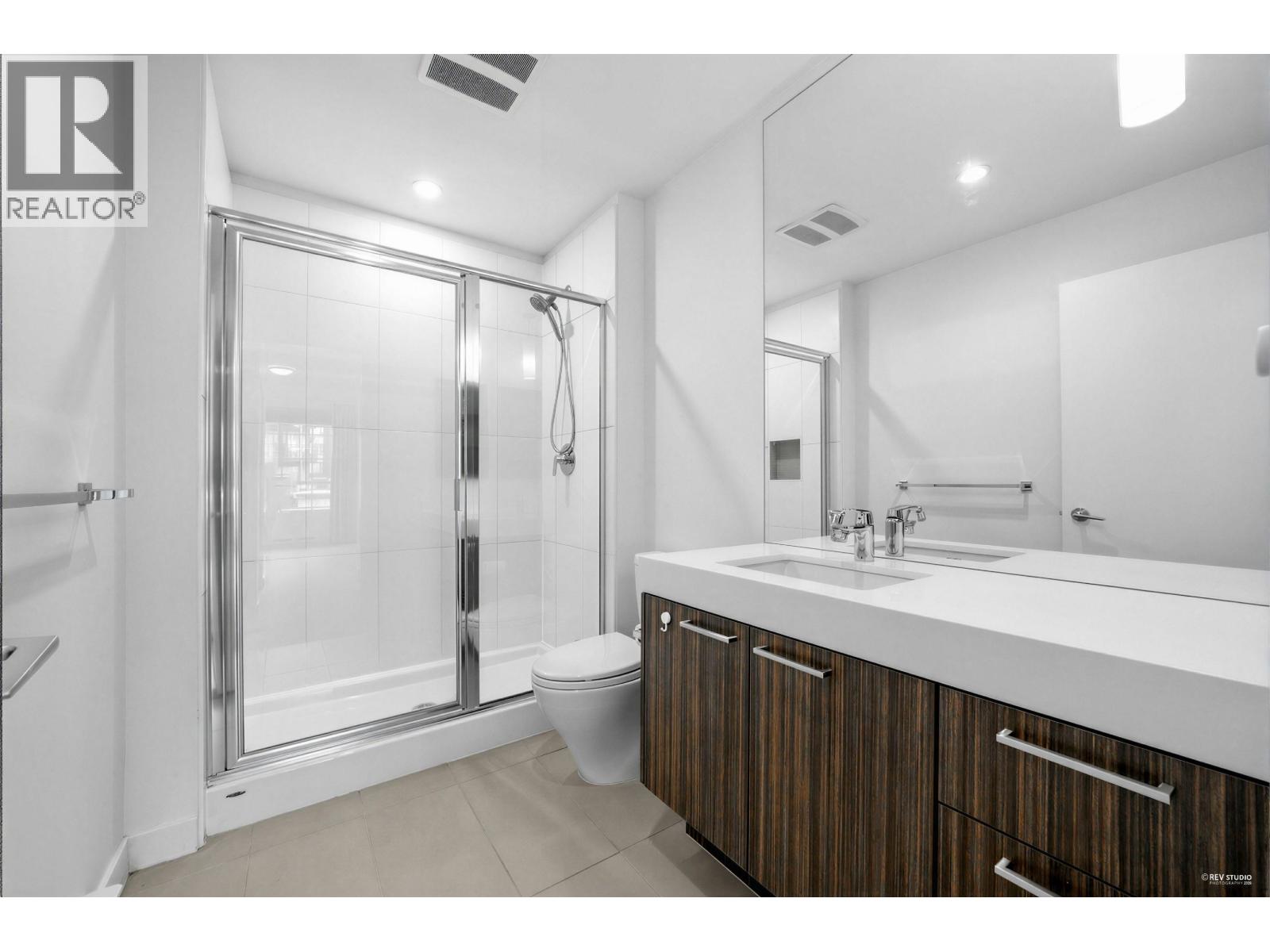 208 608 Como Lake Avenue, Coquitlam, British Columbia  V3J 0B2 - Photo 15 - R3088213