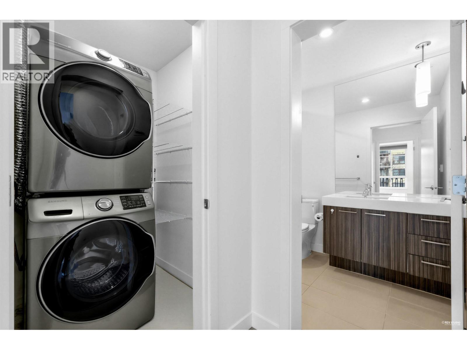 208 608 Como Lake Avenue, Coquitlam, British Columbia  V3J 0B2 - Photo 19 - R3088213