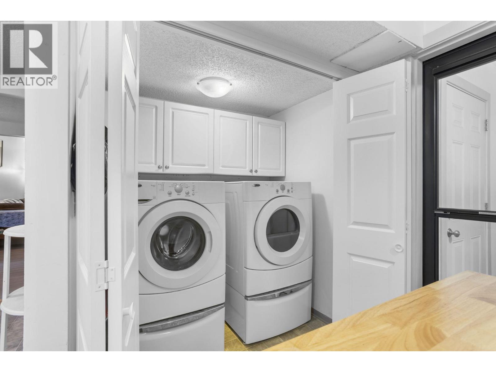 890 Pinebrook Place, Coquitlam, British Columbia  V3C 4B9 - Photo 11 - R3088084