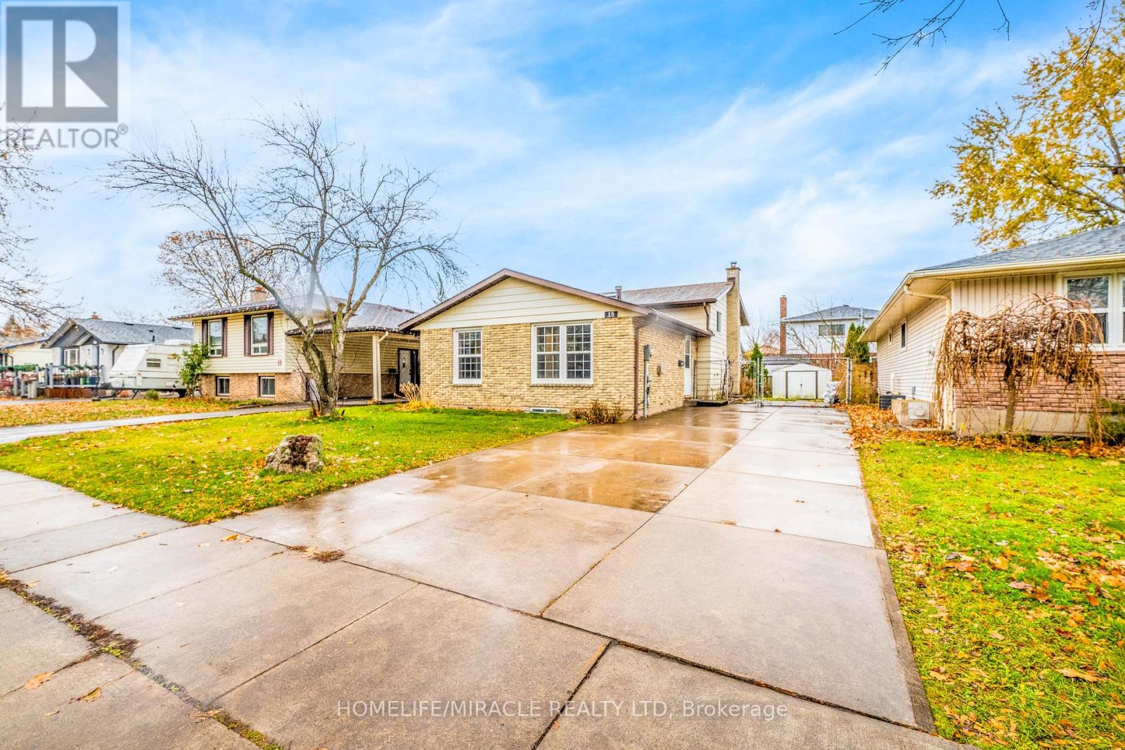 15 Keefer Road, Thorold, Ontario  L2V 4M6 - Photo 2 - X12773860