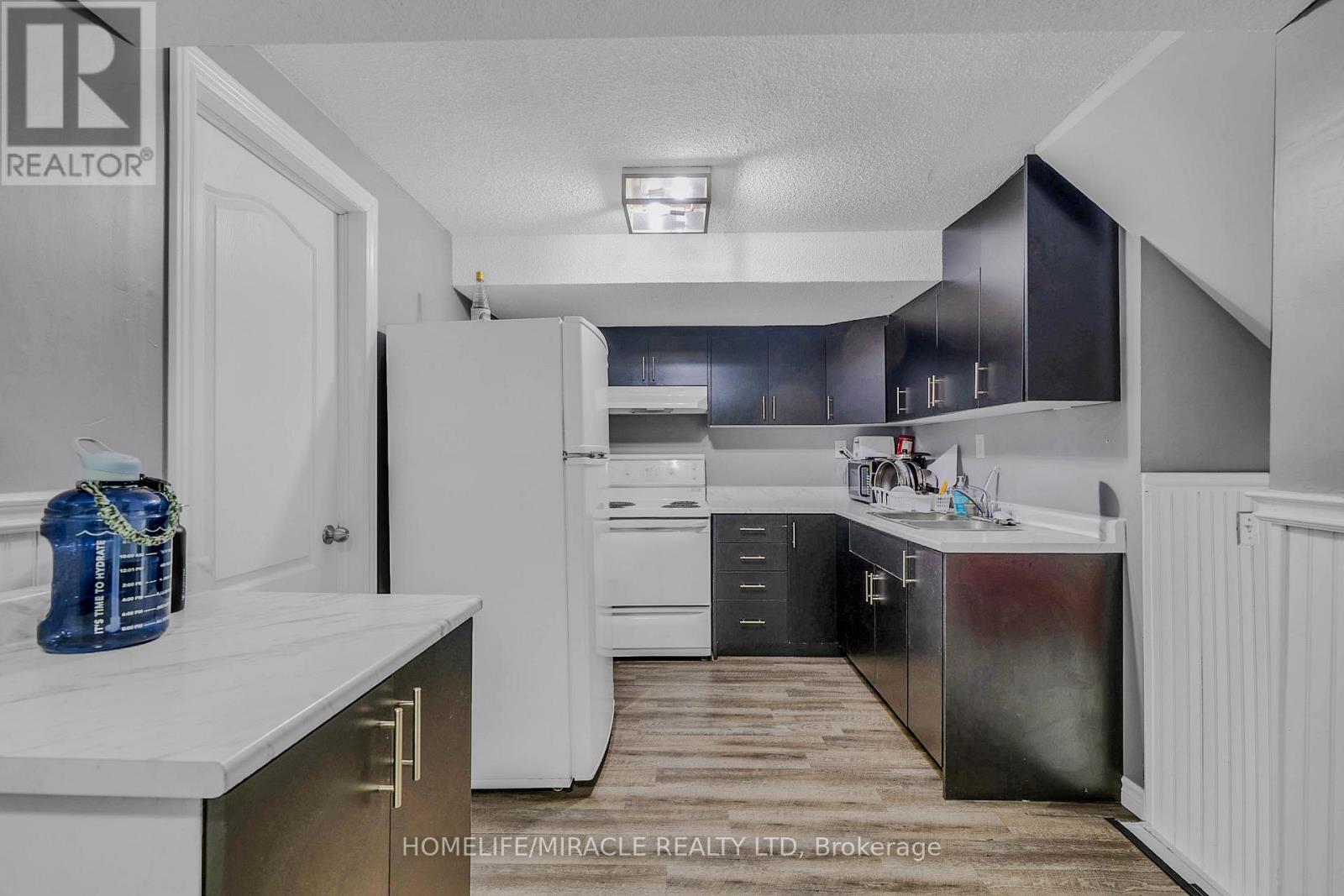 15 Keefer Road, Thorold, Ontario  L2V 4M6 - Photo 26 - X12773860