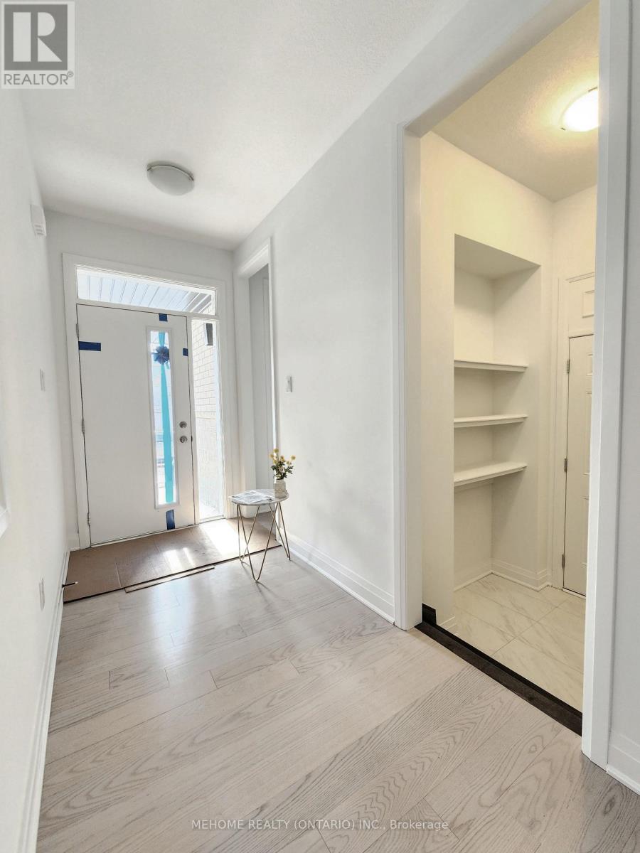 7 Hammermeister Street, Kitchener, Ontario  N2R 0T2 - Photo 2 - X12773868