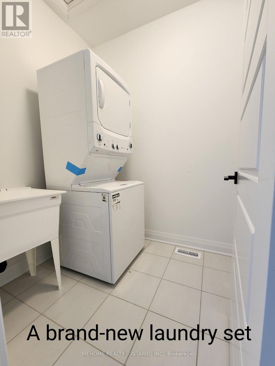 7 Hammermeister Street, Kitchener, Ontario  N2R 0T2 - Photo 4 - X12773868