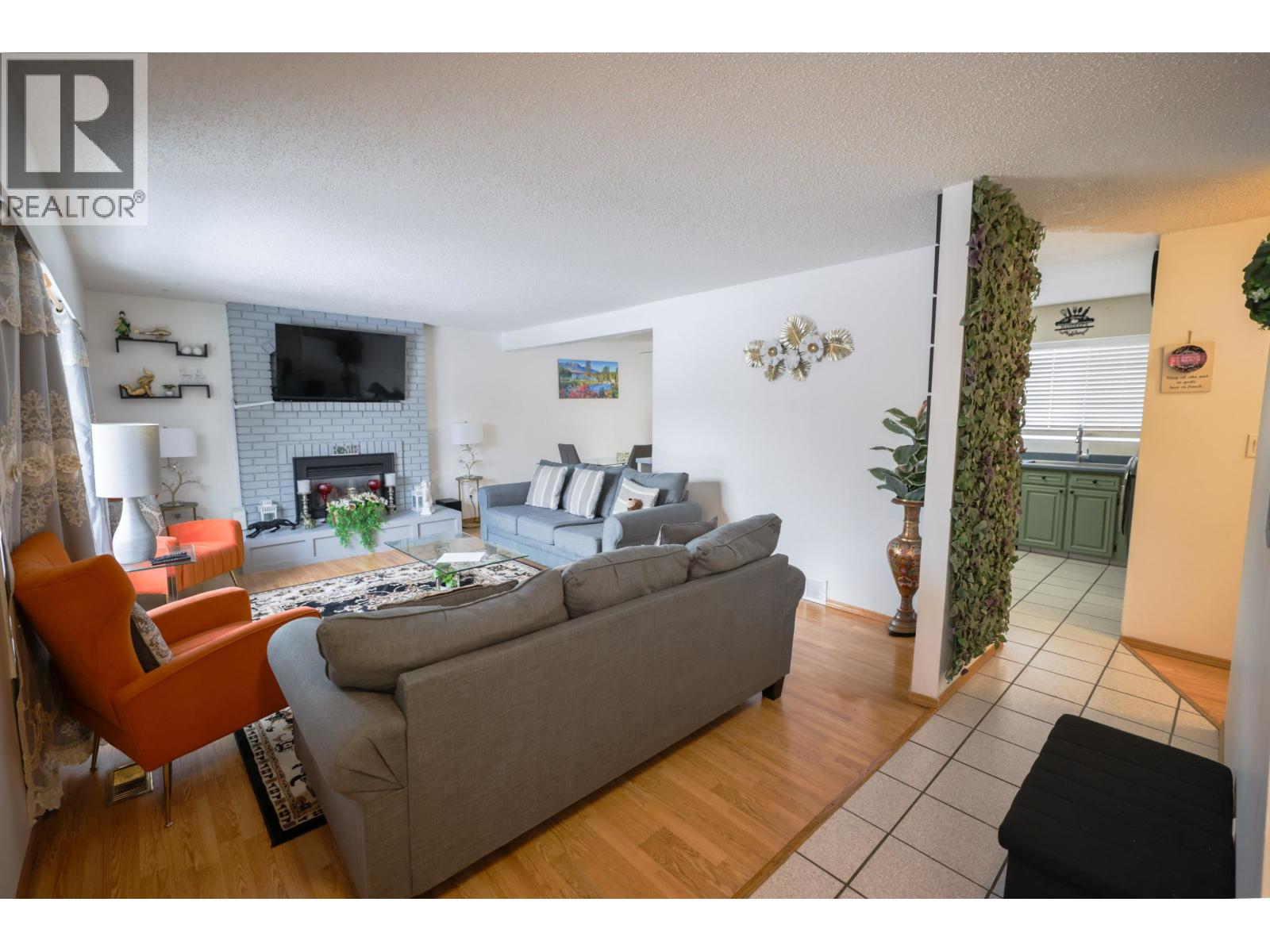 7826 Regis Place, Prince George, British Columbia  V2N 3J1 - Photo 4 - R3088273