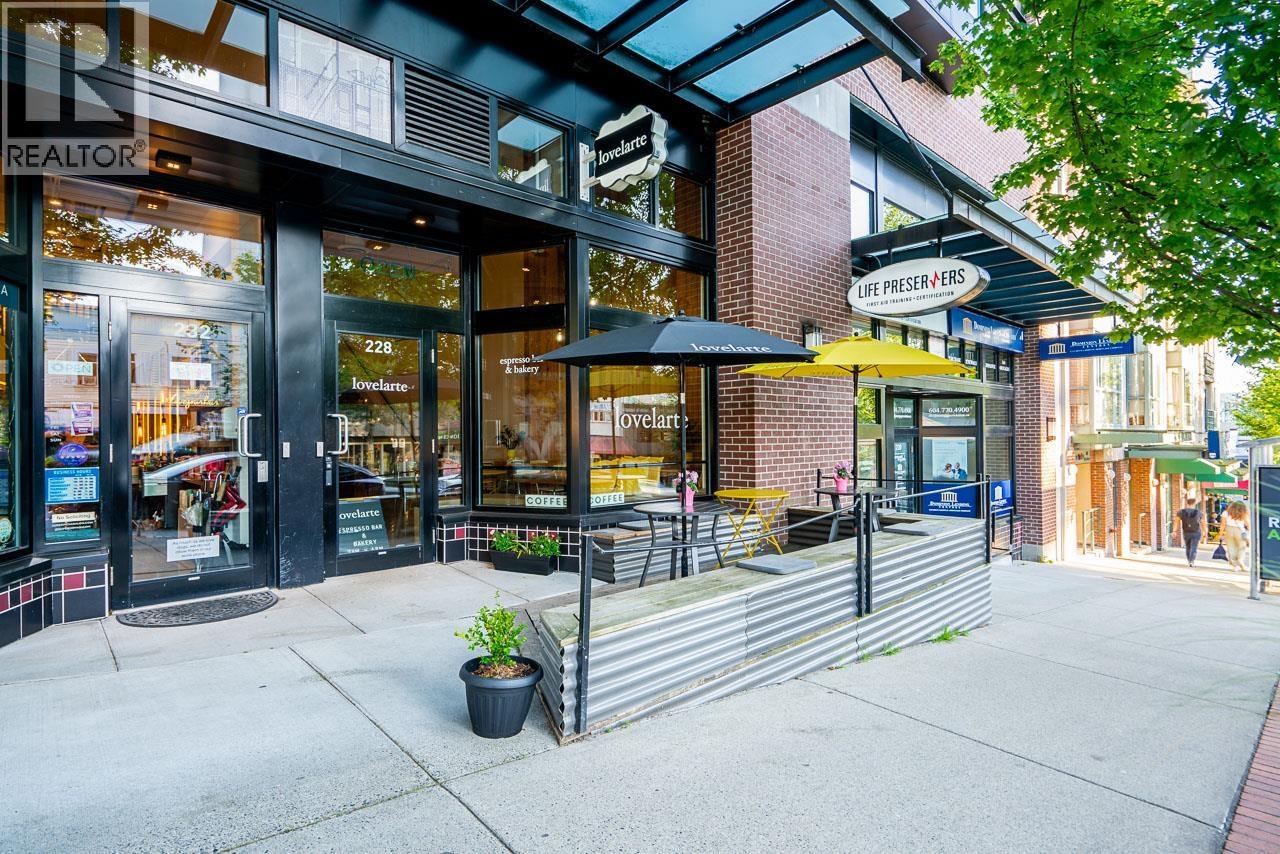 228 Lonsdale Avenue, North Vancouver, British Columbia  V7M 2G1 - Photo 2 - C8075888