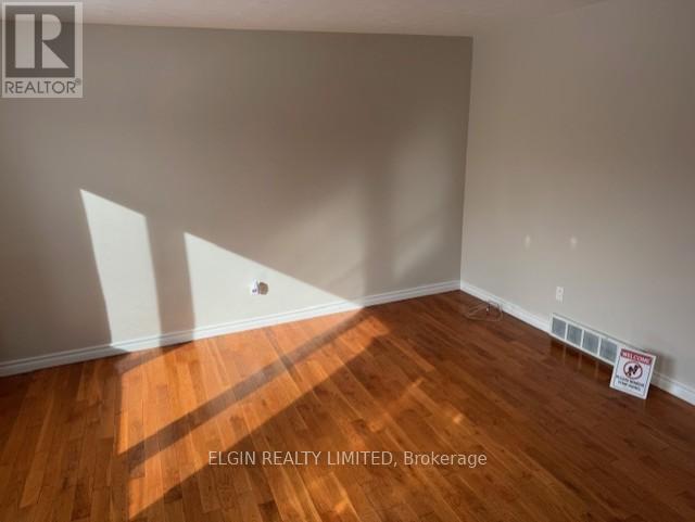 432 Forest Avenue, St. Thomas, Ontario  N5R 2K9 - Photo 3 - X12773896