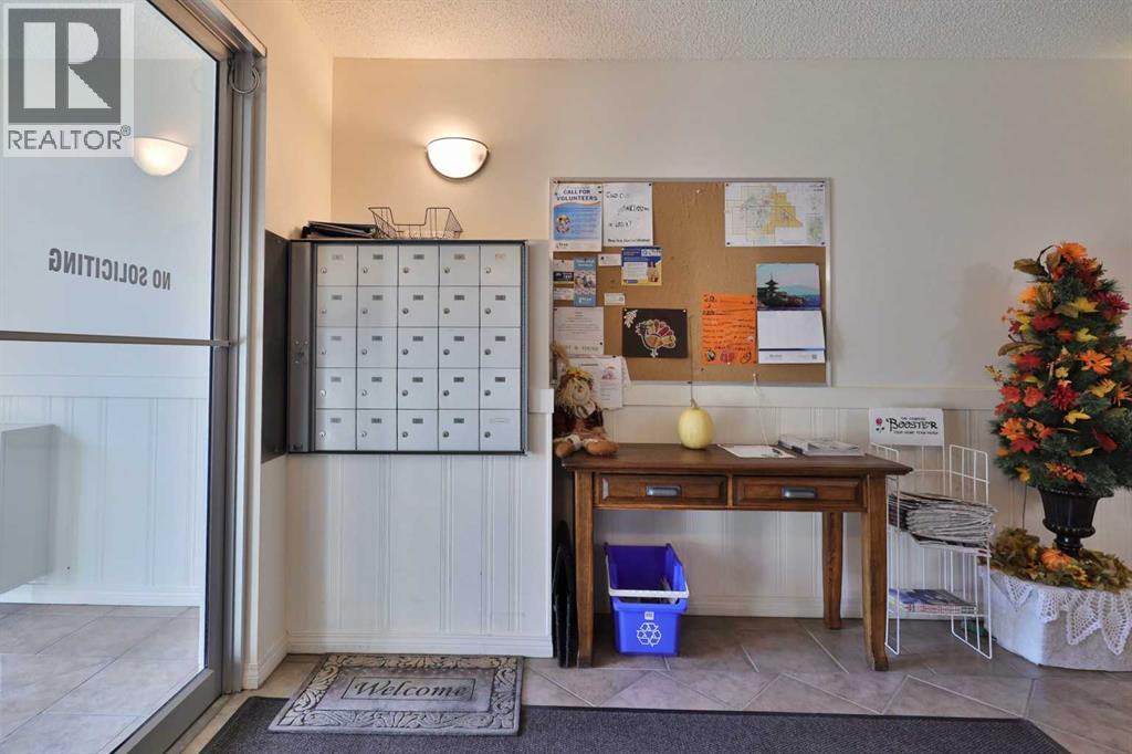 105, 4834 52a Street, Camrose, Alberta  T4V 1W4 - Photo 7 - A2284931