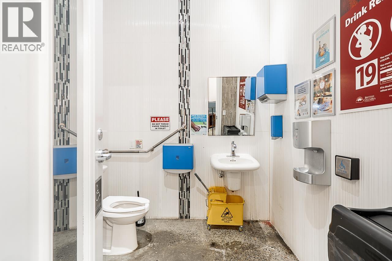 3670 Vanness Avenue, Vancouver, British Columbia  V5R 0G7 - Photo 4 - C8075890