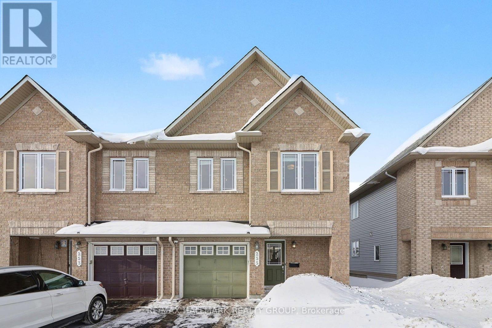 255 WILDCLIFF WAY, Ottawa, Ontario