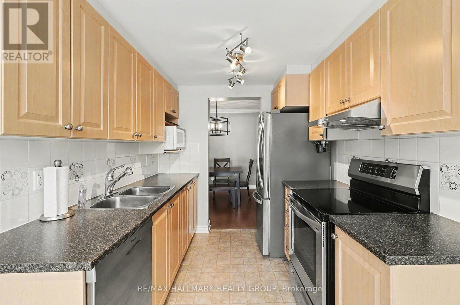 255 Wildcliff Way, Ottawa, Ontario  K4A 0L4 - Photo 10 - X12773898