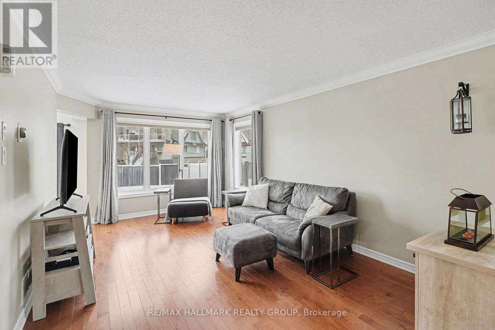 255 Wildcliff Way, Ottawa, Ontario  K4A 0L4 - Photo 5 - X12773898