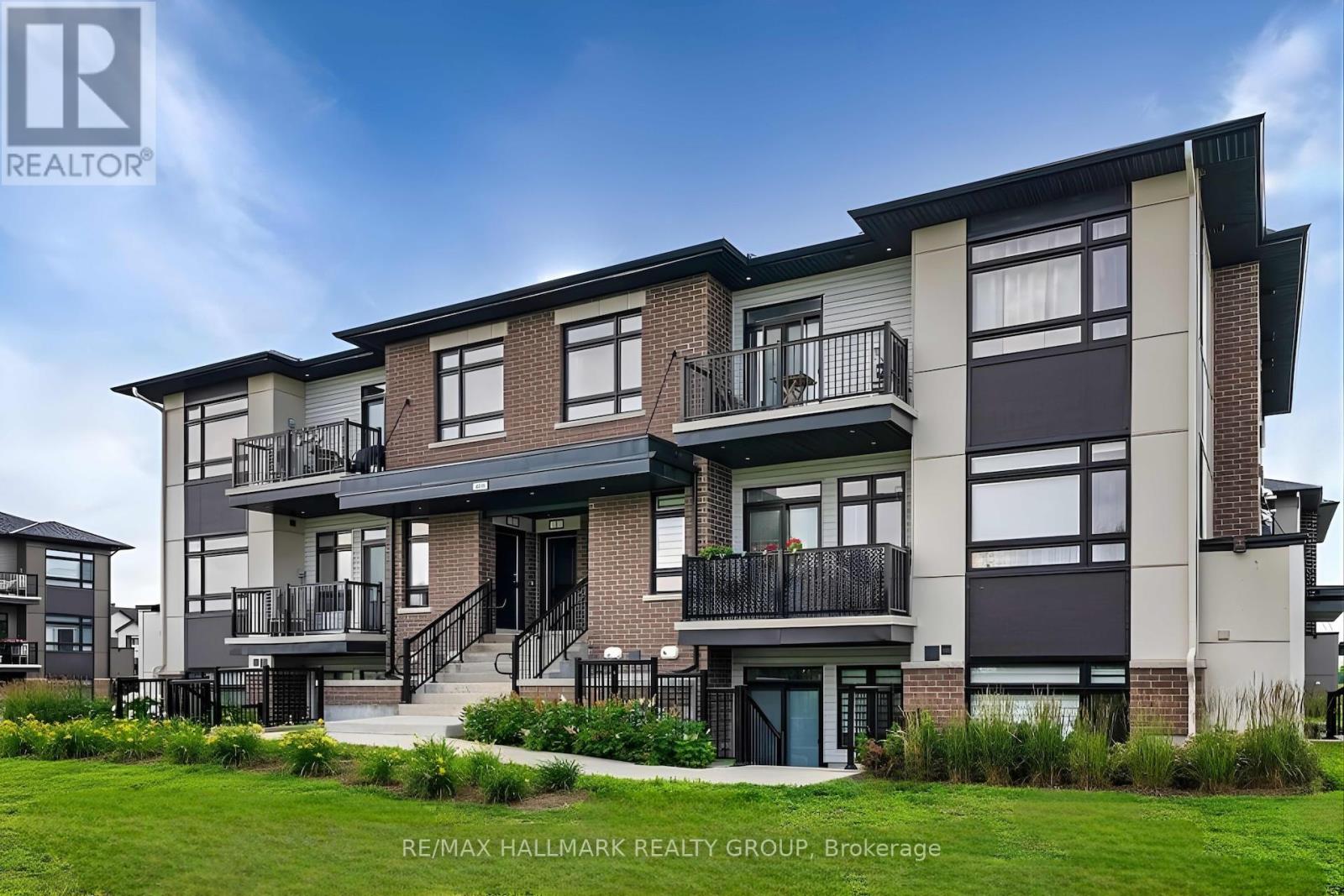 I - 300 Tulum Crescent, Ottawa, Ontario  K2S 2Y4 - Photo 2 - X12773900