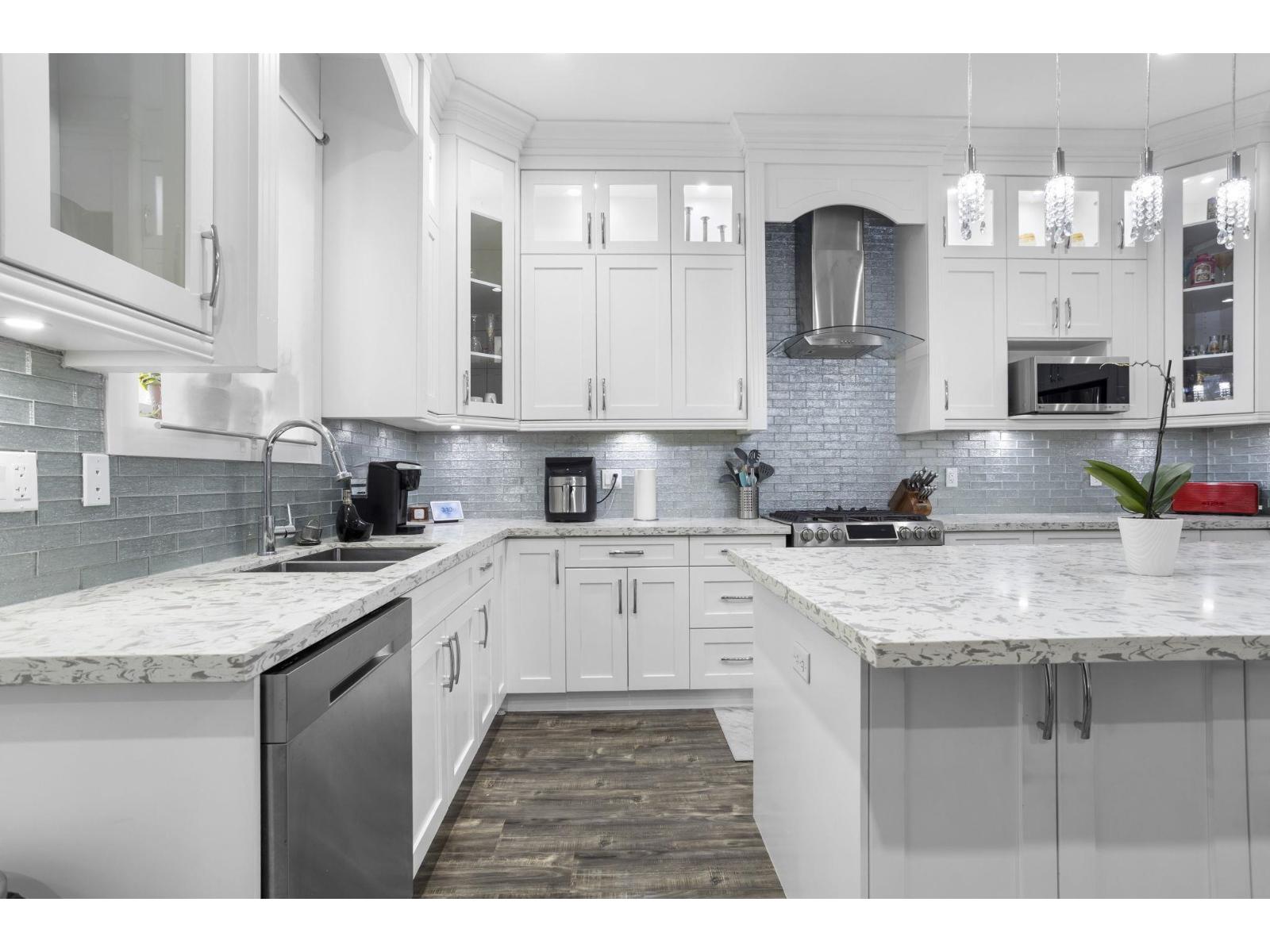 33908 Tooley Place, Mission, British Columbia  V2V 0G5 - Photo 13 - R3086804