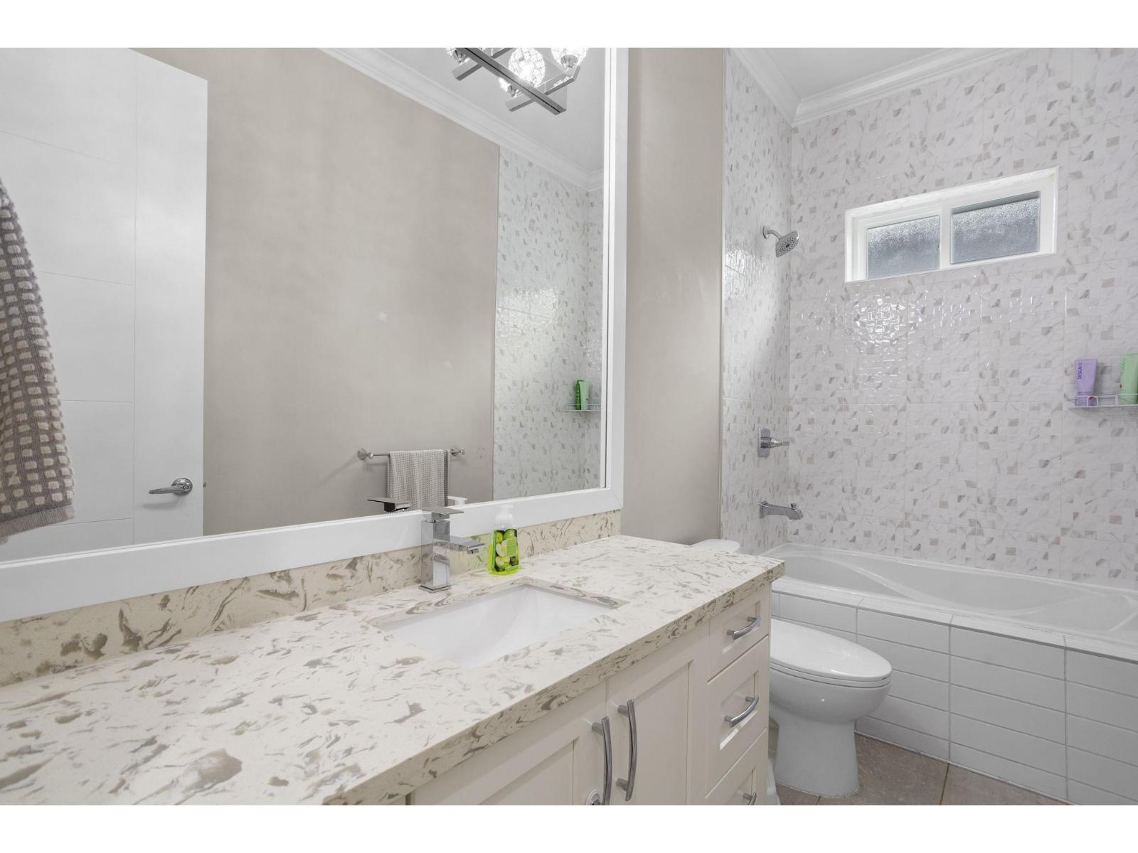 33908 Tooley Place, Mission, British Columbia  V2V 0G5 - Photo 22 - R3086804