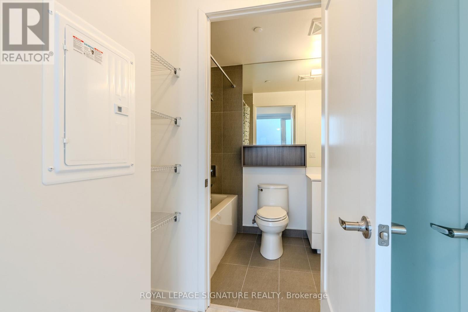 1510 - 70 Princess Street S, Toronto, Ontario  M5A 0X6 - Photo 28 - C12773942