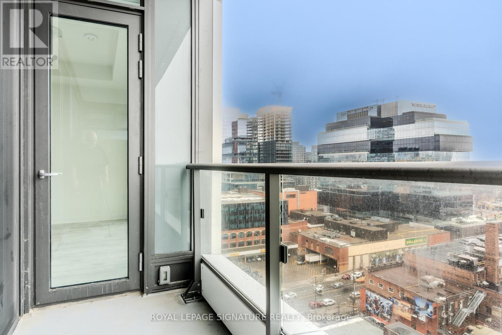 1510 - 70 Princess Street S, Toronto, Ontario  M5A 0X6 - Photo 32 - C12773942