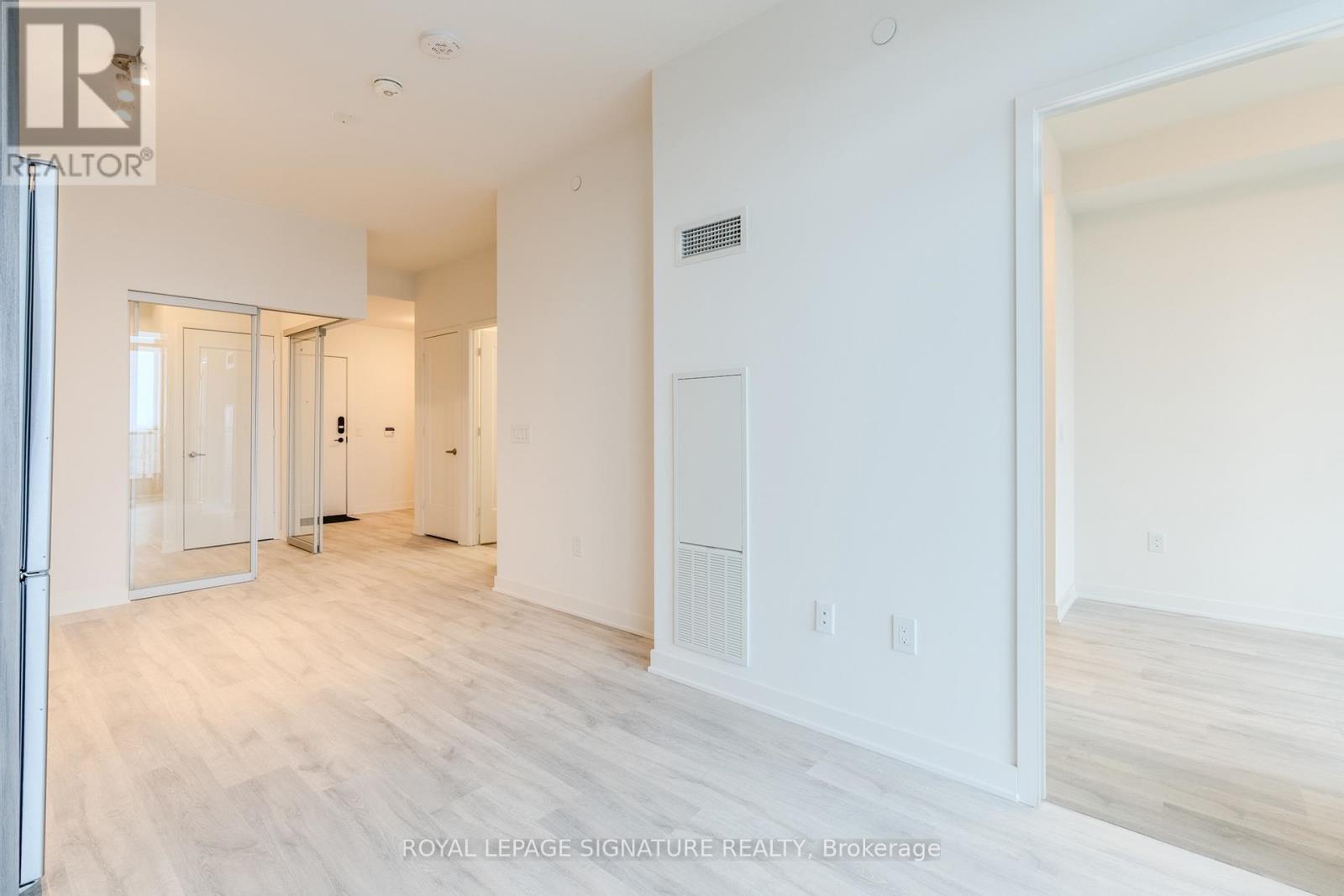 1510 - 70 Princess Street S, Toronto, Ontario  M5A 0X6 - Photo 9 - C12773942