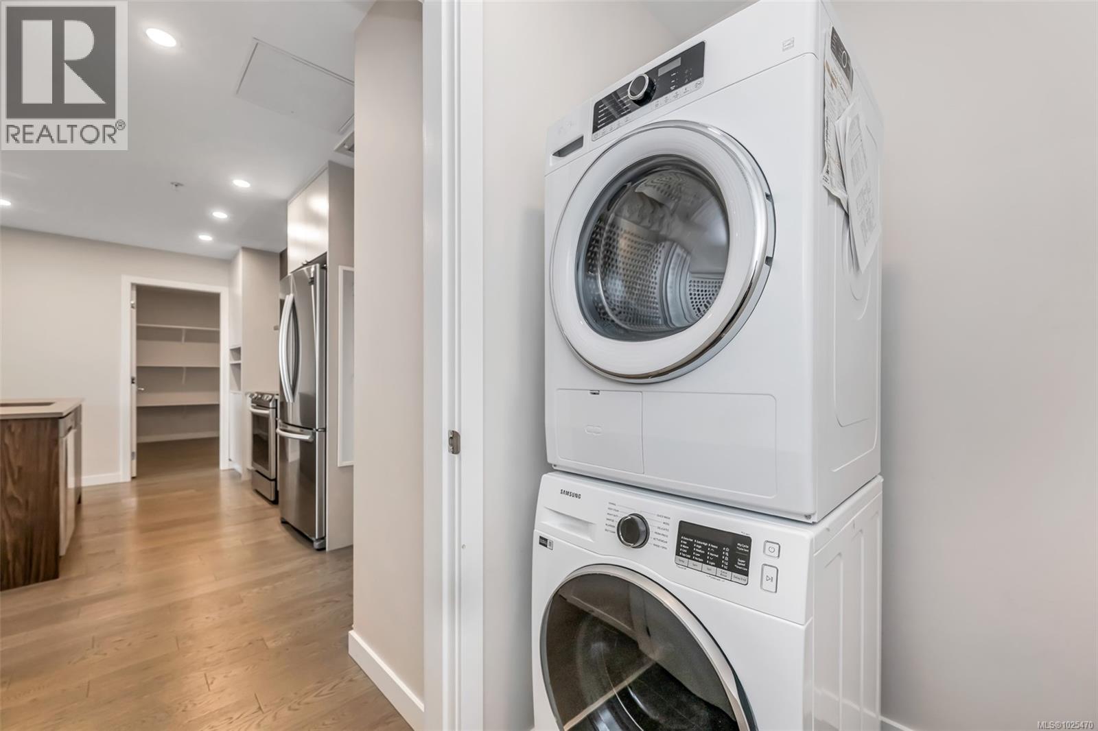 603 881 Short St, Saanich, British Columbia  V8X 0B7 - Photo 24 - 1025470