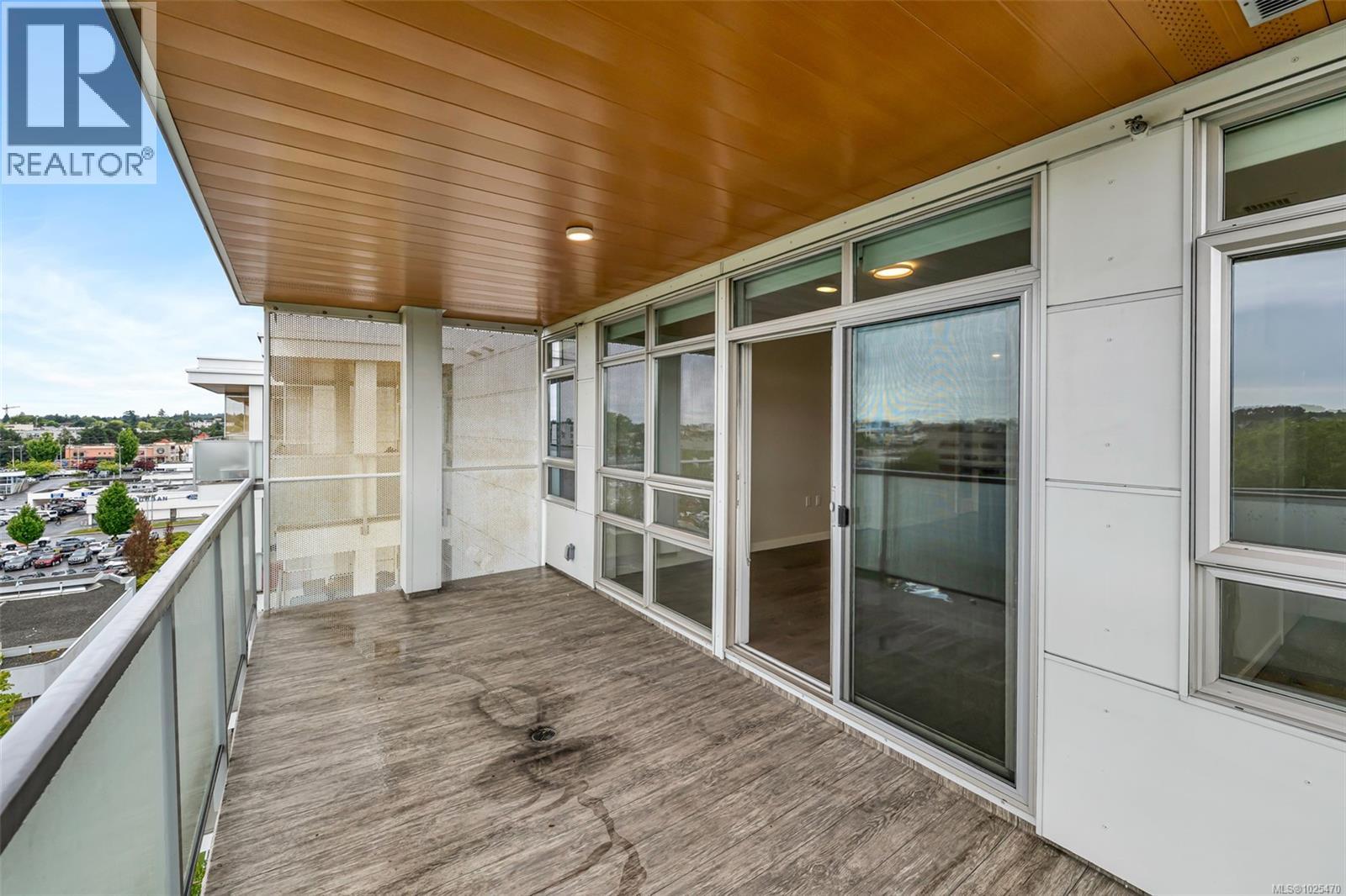 603 881 Short St, Saanich, British Columbia  V8X 0B7 - Photo 28 - 1025470