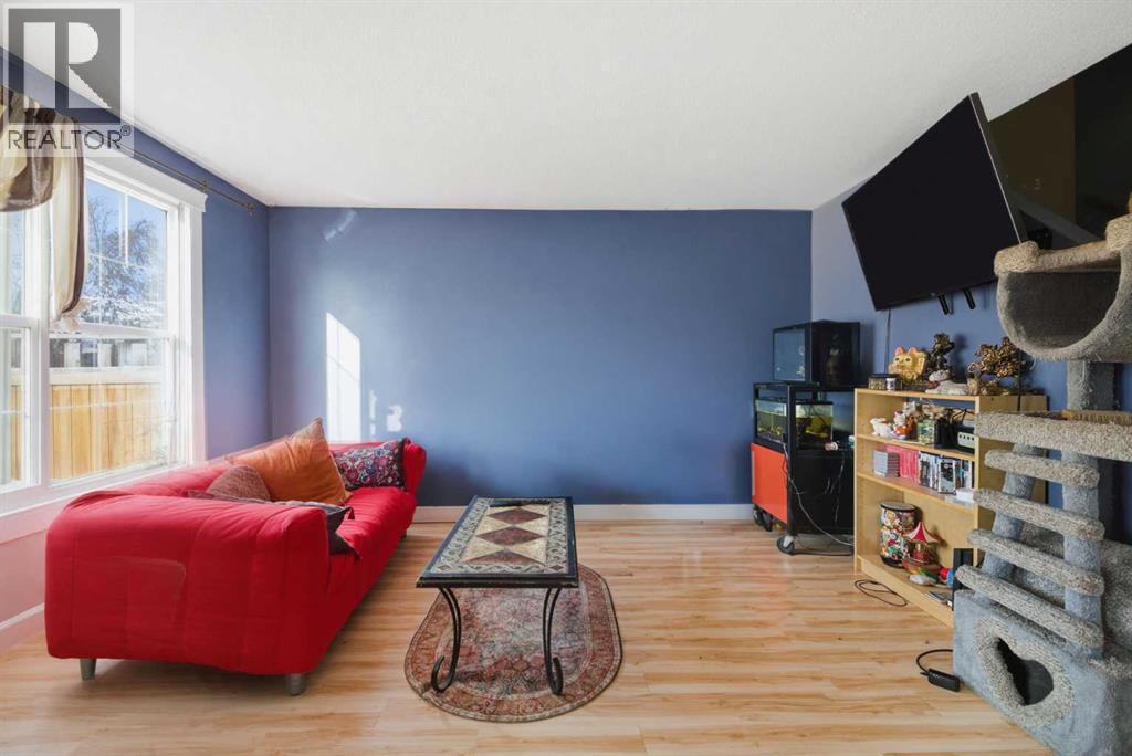 44 Doverdale Mews Se, Calgary, Alberta  T2B 1V9 - Photo 10 - A2281867