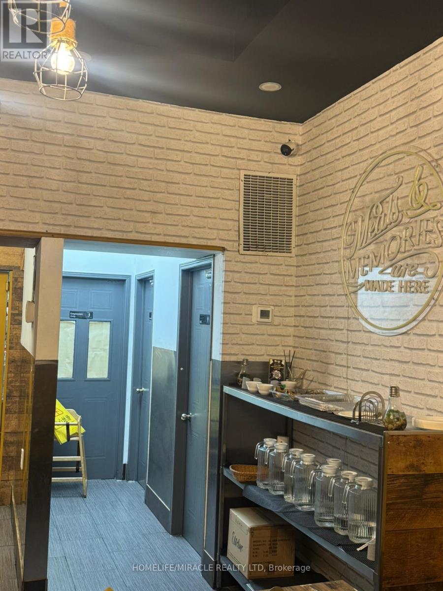 1348 Kennedy Road, Toronto, Ontario  M1P 2L6 - Photo 10 - E12773888