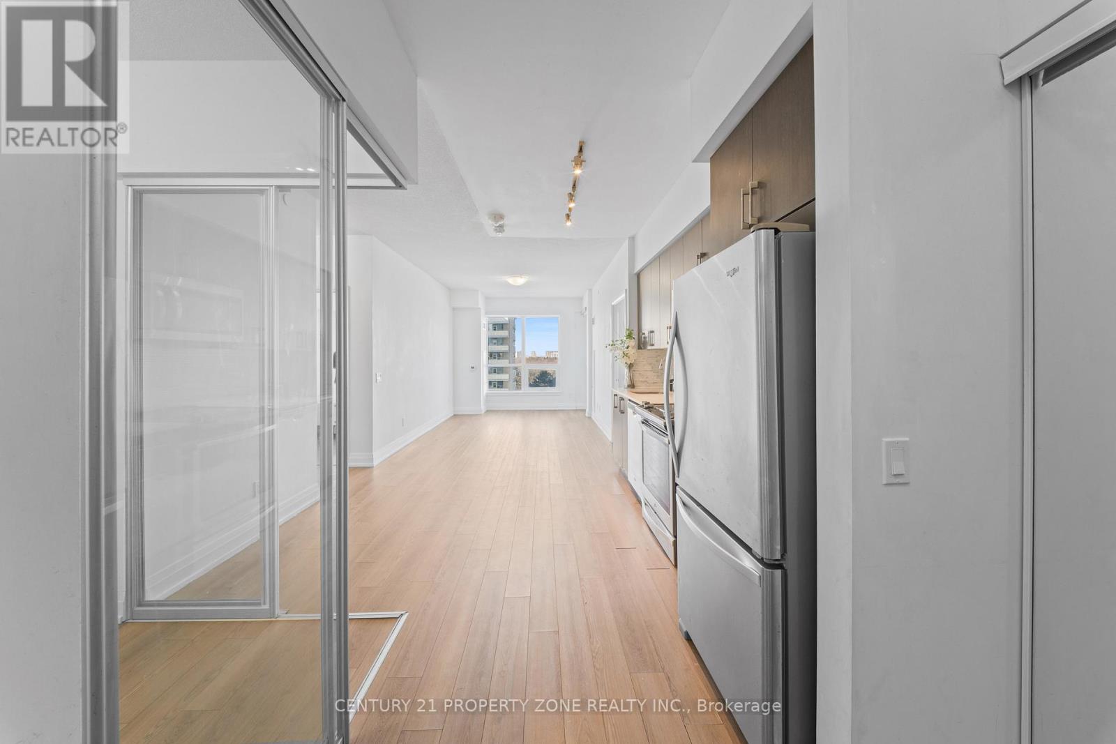 710 - 3121 Sheppard Avenue E, Toronto, Ontario  M1T 0B6 - Photo 3 - E12773940