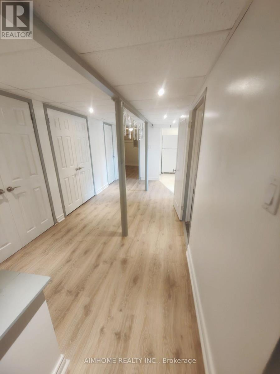 212 Beechy Drive, Richmond Hill, Ontario  L4C 2X7 - Photo 16 - N12773928