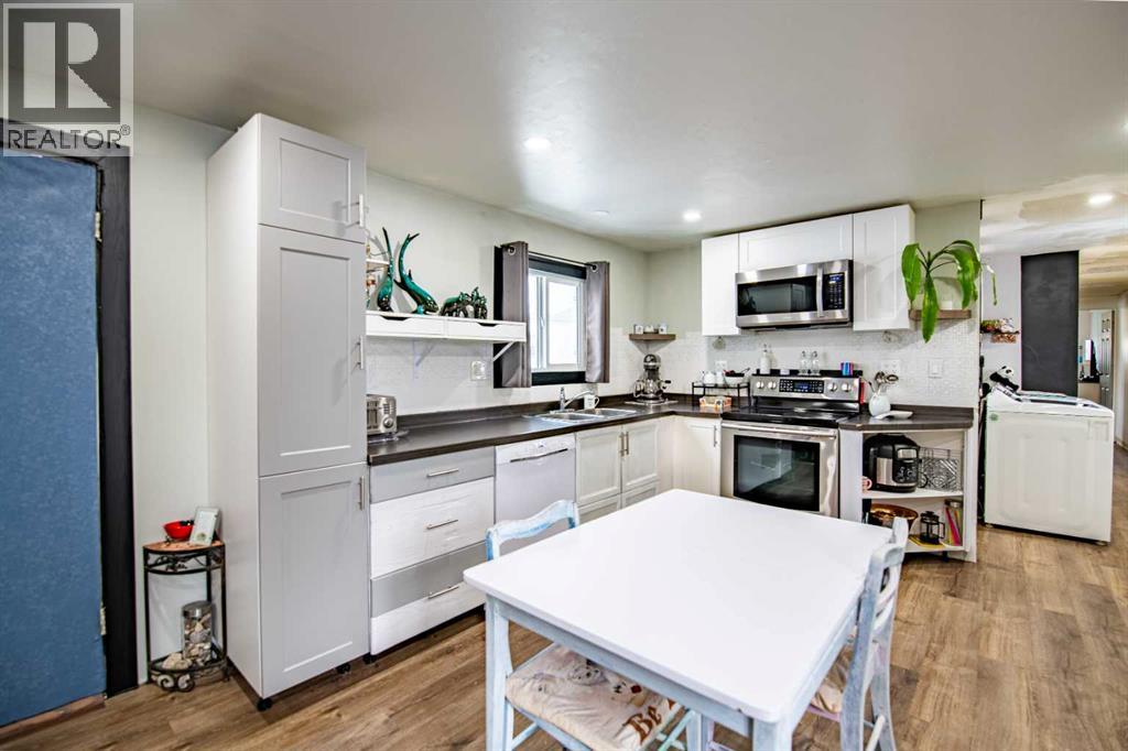 1012, 7050 Gray Drive, Red Deer, Alberta  T4P 1B9 - Photo 3 - A2285074