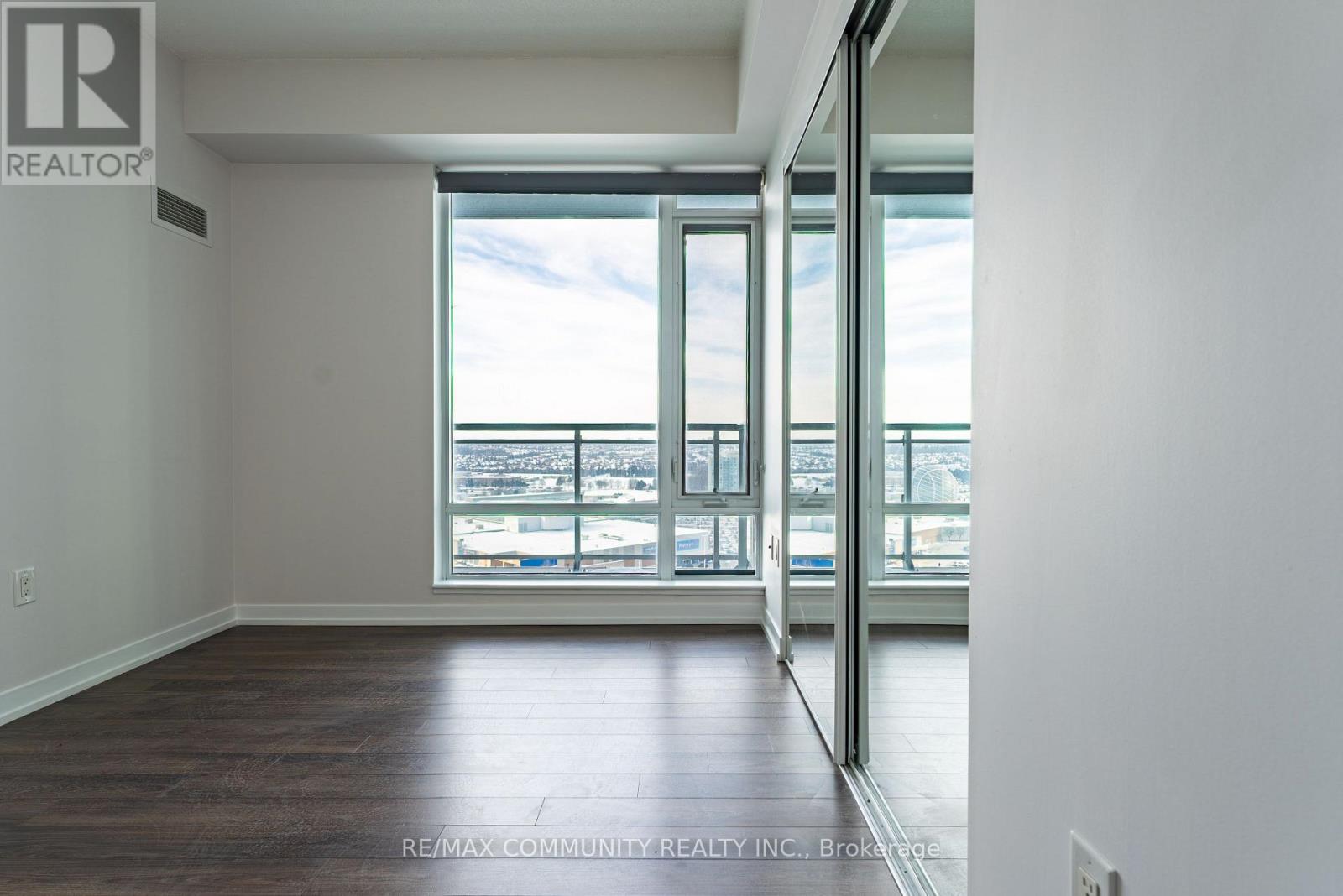 1710 - 2560 Eglinton Avenue W, Mississauga (Central Erin Mills), Ontario  L5M 0Y3 - Photo 19 - W12773884