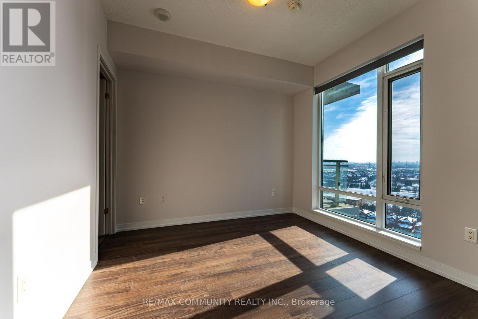 1710 - 2560 Eglinton Avenue W, Mississauga (Central Erin Mills), Ontario  L5M 0Y3 - Photo 6 - W12773884