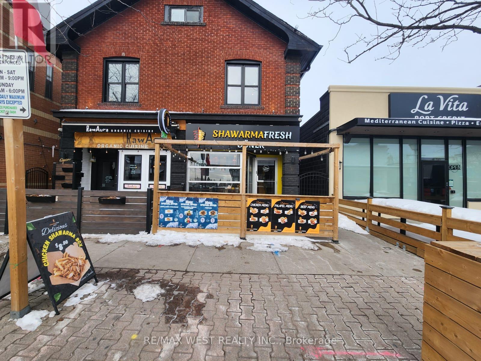 B - 94 LAKE SHORE ROAD E, Mississauga, Ontario