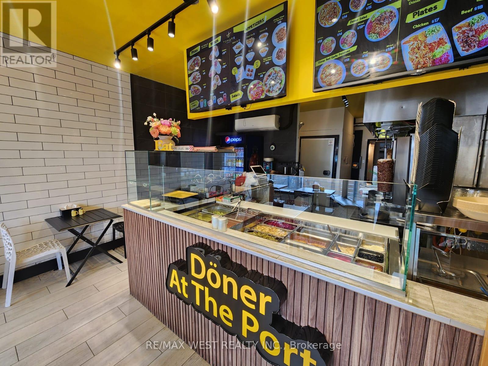 B - 94 Lake Shore Road E, Mississauga, Ontario  L5G 1E3 - Photo 12 - W12773904