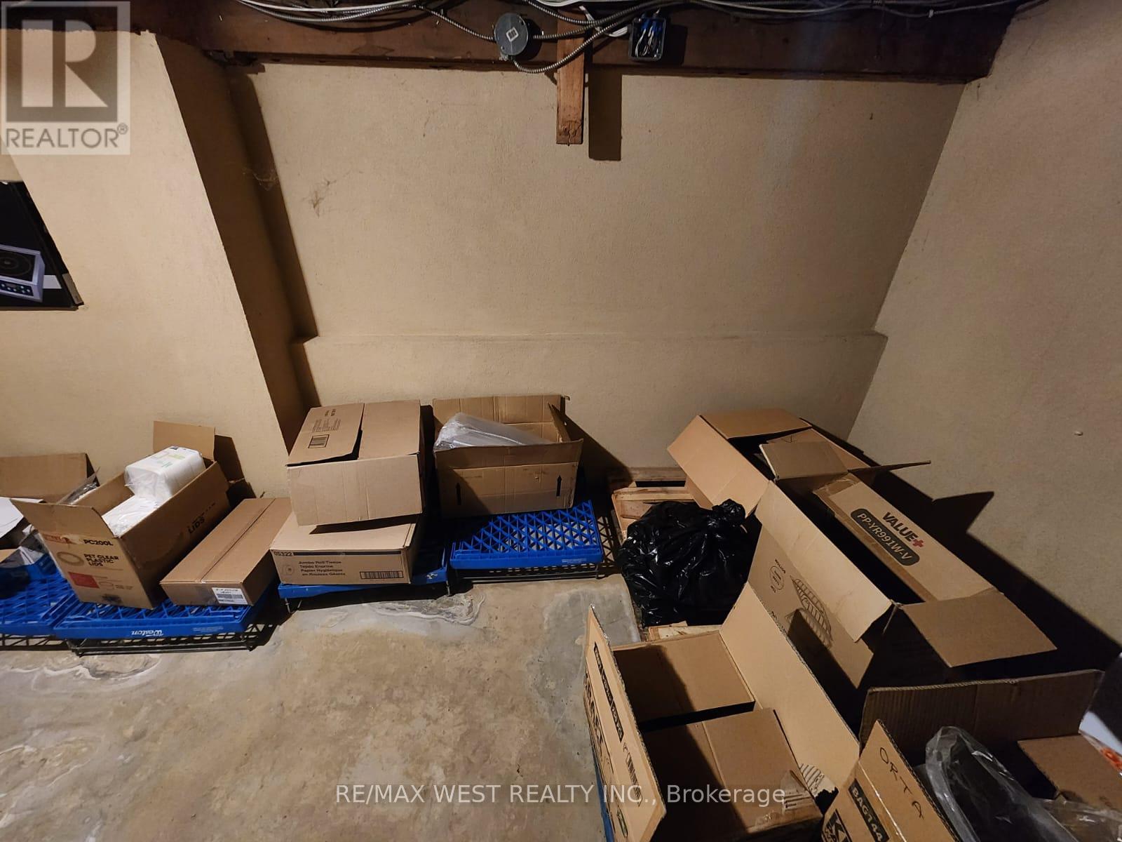 B - 94 Lake Shore Road E, Mississauga, Ontario  L5G 1E3 - Photo 46 - W12773904