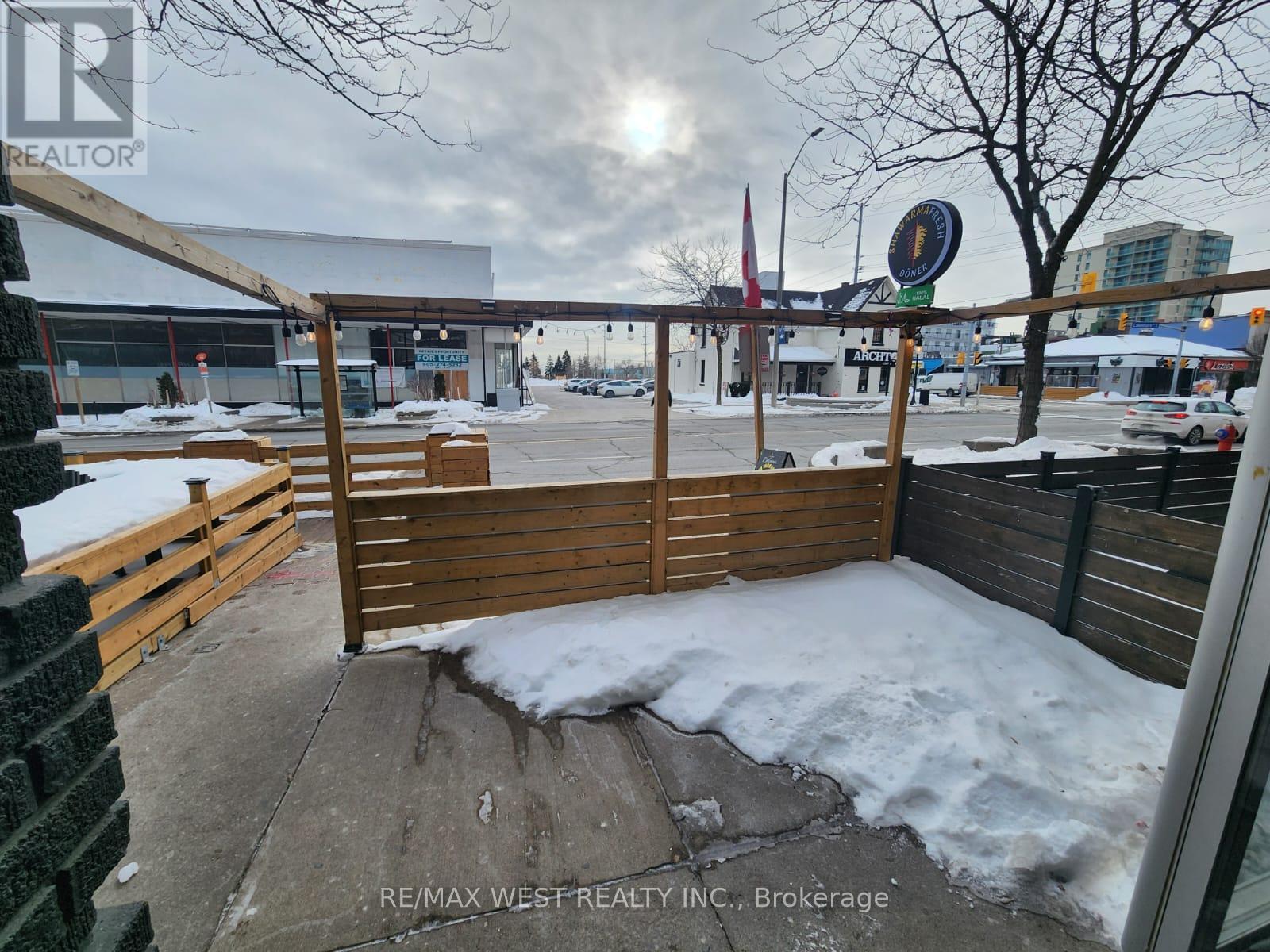 B - 94 Lake Shore Road E, Mississauga, Ontario  L5G 1E3 - Photo 6 - W12773904