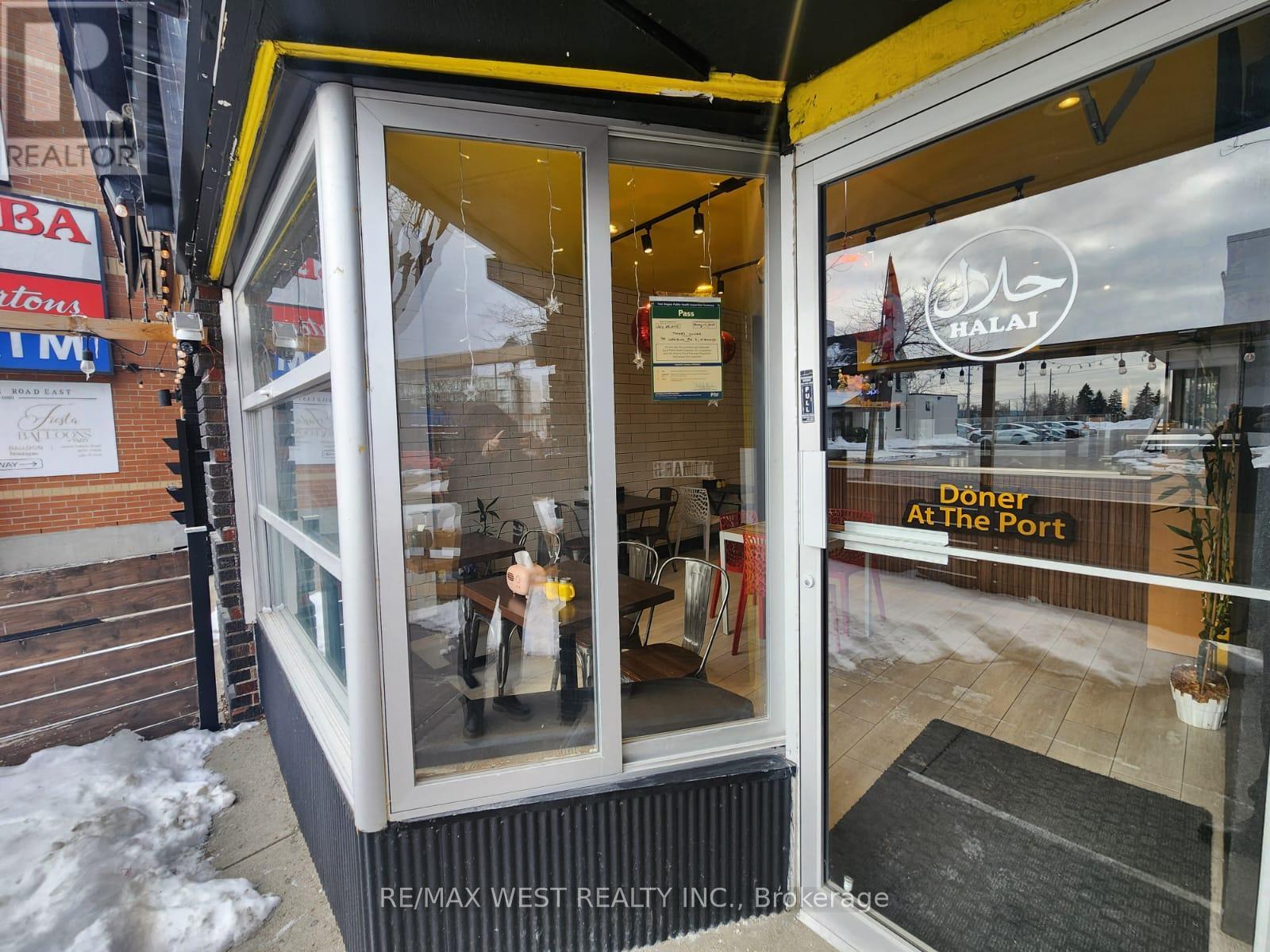 B - 94 Lake Shore Road E, Mississauga, Ontario  L5G 1E3 - Photo 7 - W12773904