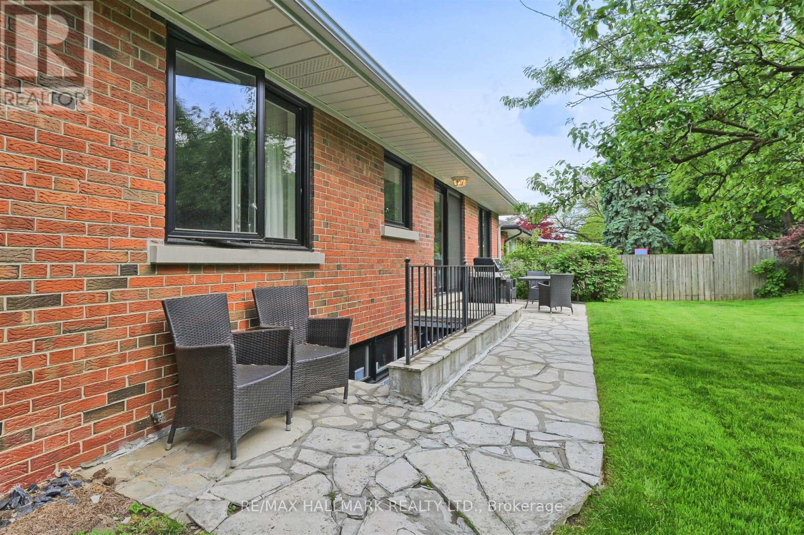 1616 Islington Avenue, Toronto, Ontario  M9A 3M6 - Photo 33 - W12773930