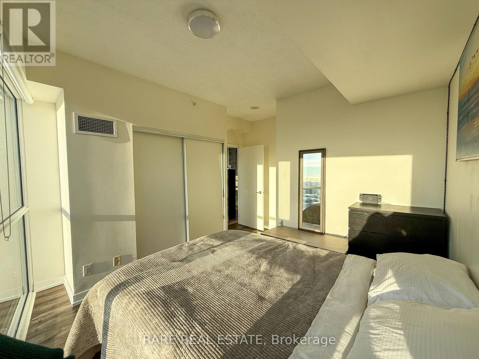 1009 - 5101 Dundas Street W, Toronto, Ontario  M9A 5G8 - Photo 10 - W12773936