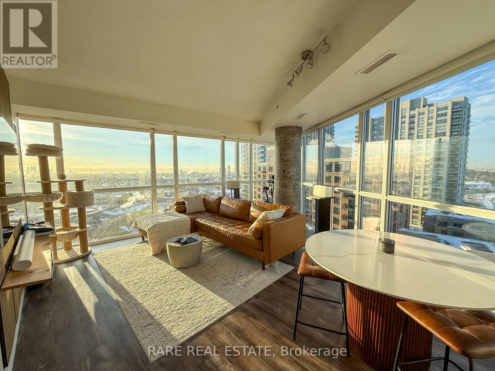 1009 - 5101 Dundas Street W, Toronto, Ontario  M9A 5G8 - Photo 3 - W12773936