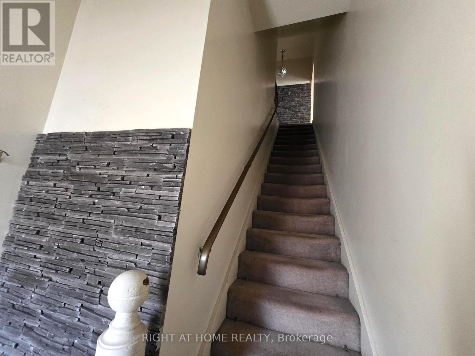 315 Barton Street E, Hamilton, Ontario  L8L 2X6 - Photo 7 - X12773882