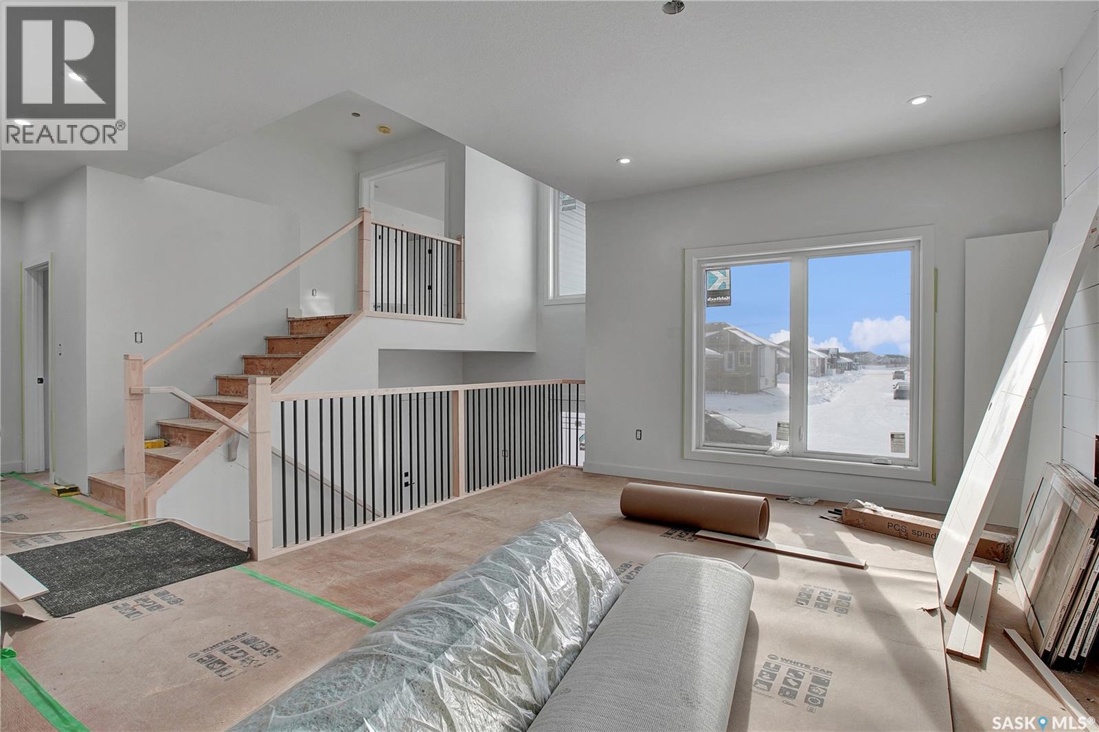 722 Casper Crescent, Warman, Saskatchewan  S0K 4S4 - Photo 2 - SK028128