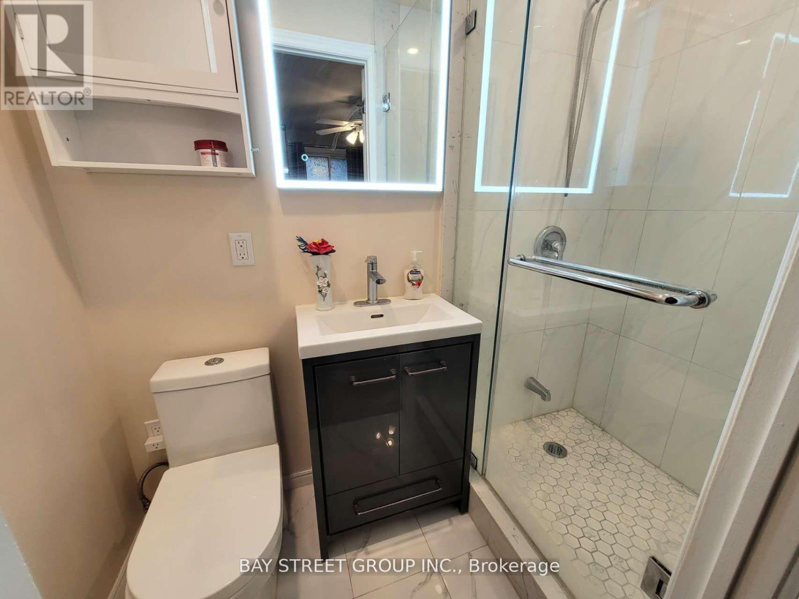 238 The West Mall, Toronto, Ontario  M9C 1C5 - Photo 10 - W12606866