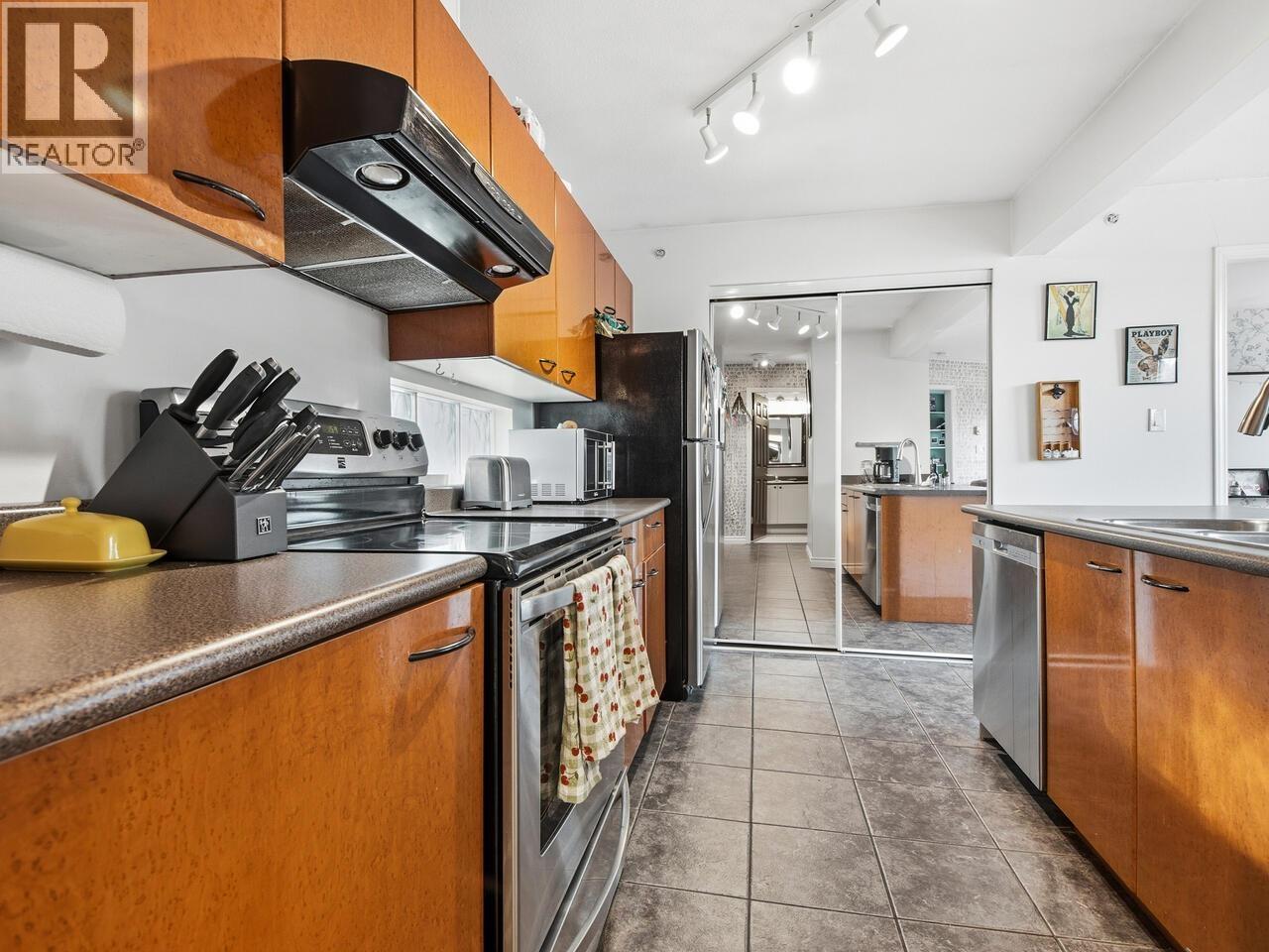 404 1688 E 8th Avenue, Vancouver, British Columbia  V5N 1T5 - Photo 12 - R3088312