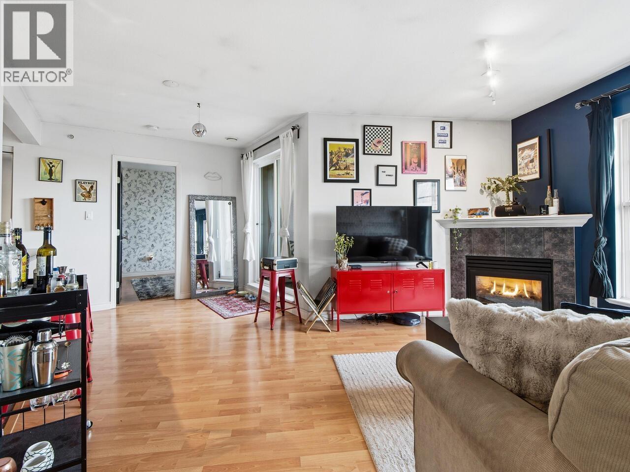 404 1688 E 8th Avenue, Vancouver, British Columbia  V5N 1T5 - Photo 4 - R3088312