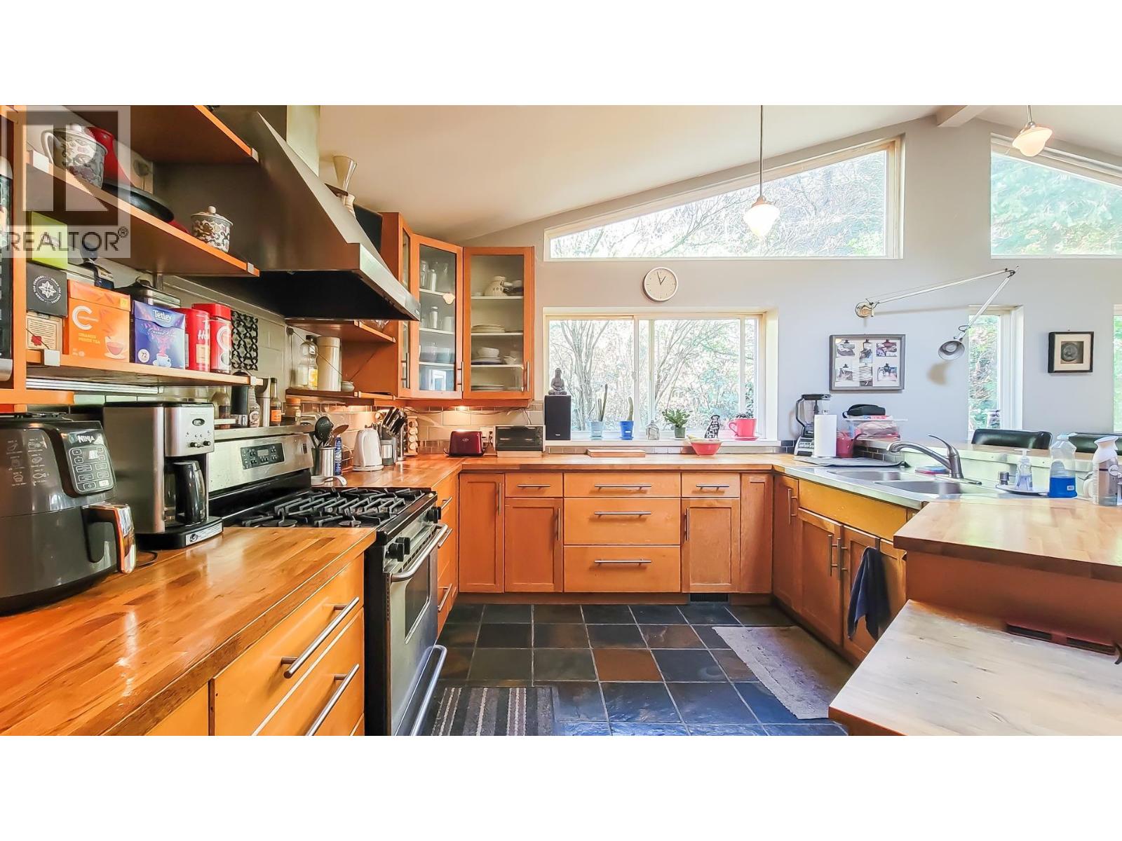 4670 Willow Creek Road, West Vancouver, British Columbia  V7W 1C2 - Photo 15 - R3088320