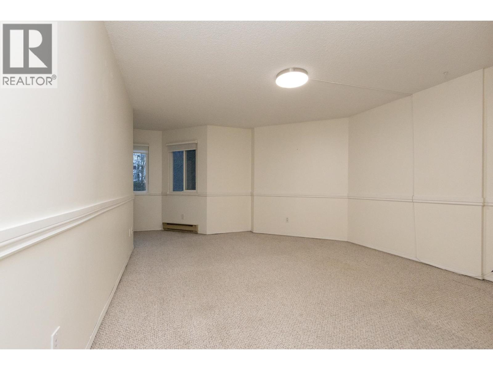 209 9880 Manchester Drive, Burnaby, British Columbia  V3N 4R3 - Photo 5 - R3088329