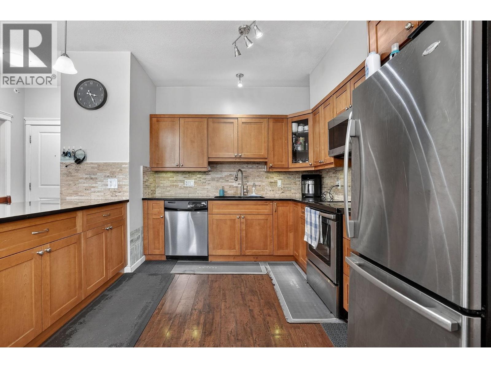 404 22858 Lougheed Highway, Maple Ridge, British Columbia  V2X 2V6 - Photo 11 - R3086879