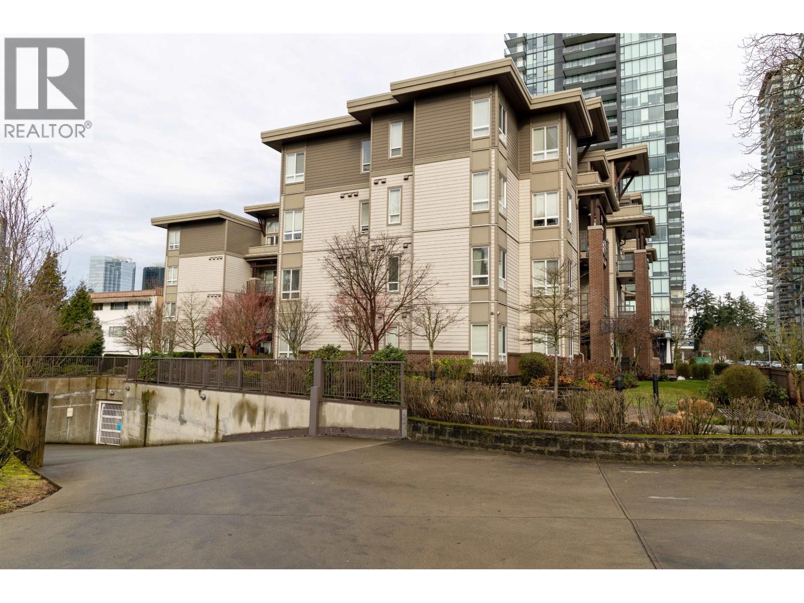 402 6875 Dunblane Avenue, Burnaby, British Columbia  V5H 3K6 - Photo 2 - R3087805