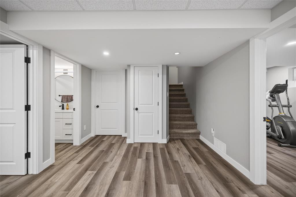 12 Bristol Drive, Steinbach, Manitoba  R5G 0Z9 - Photo 23 - 202602303