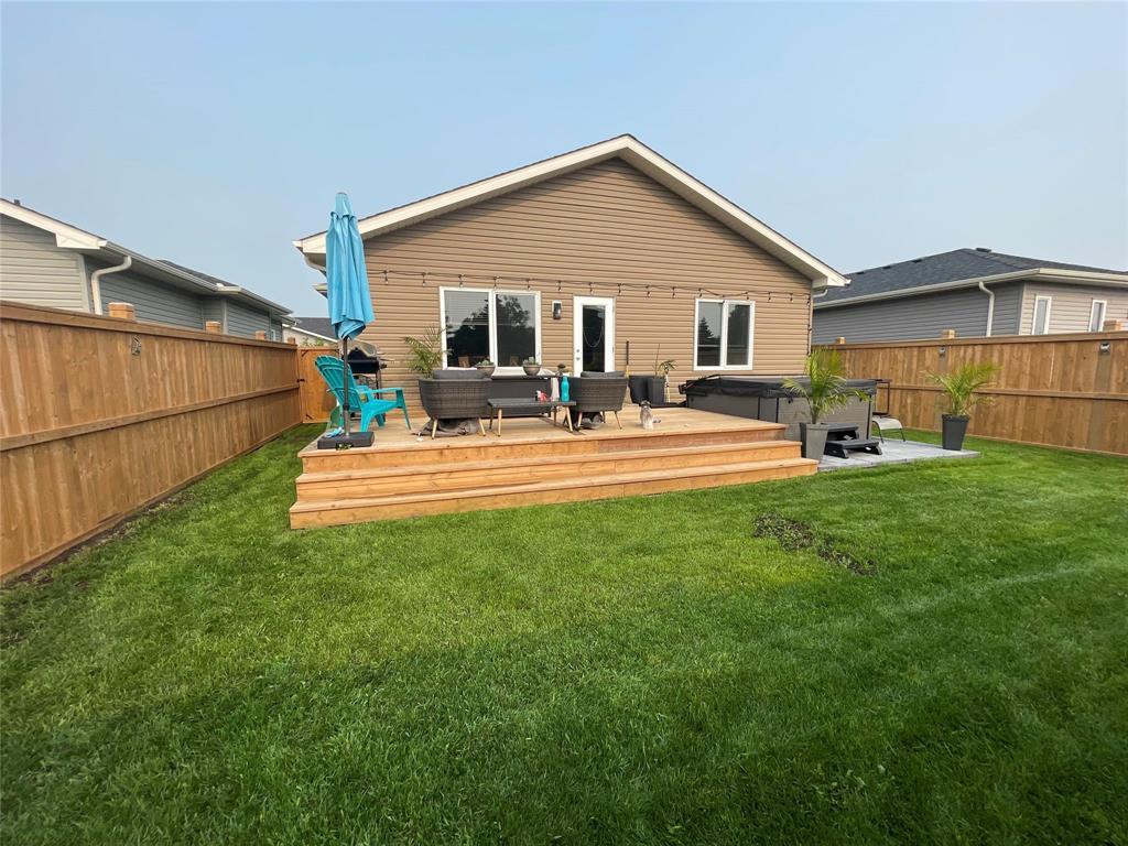 12 Bristol Drive, Steinbach, Manitoba  R5G 0Z9 - Photo 26 - 202602303